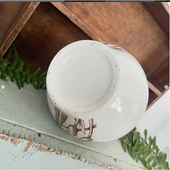 Vintage Brown Transferware PITCHER Ironstone Pottery Daffodil Flower Vanity - Picture 6 of 8